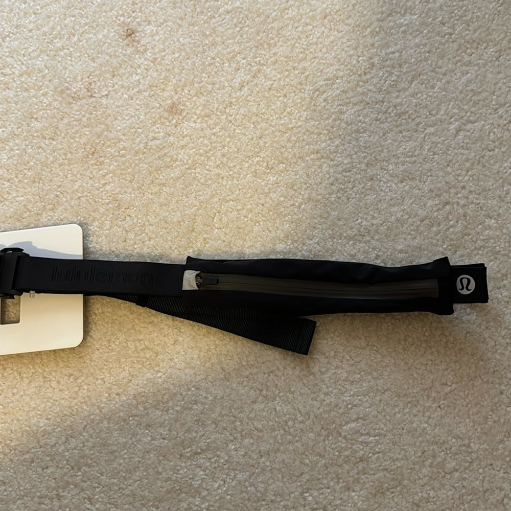 lululemon fast and free running belt mini